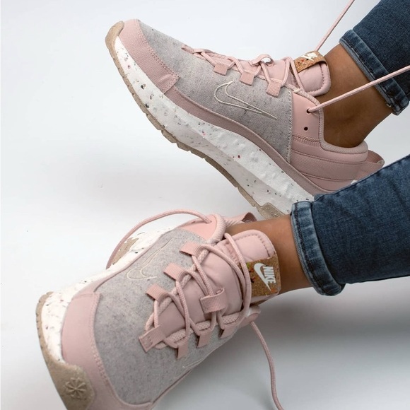 Nike Pink and Gray Sneakers with Modern Design - Picture 1 of 11
